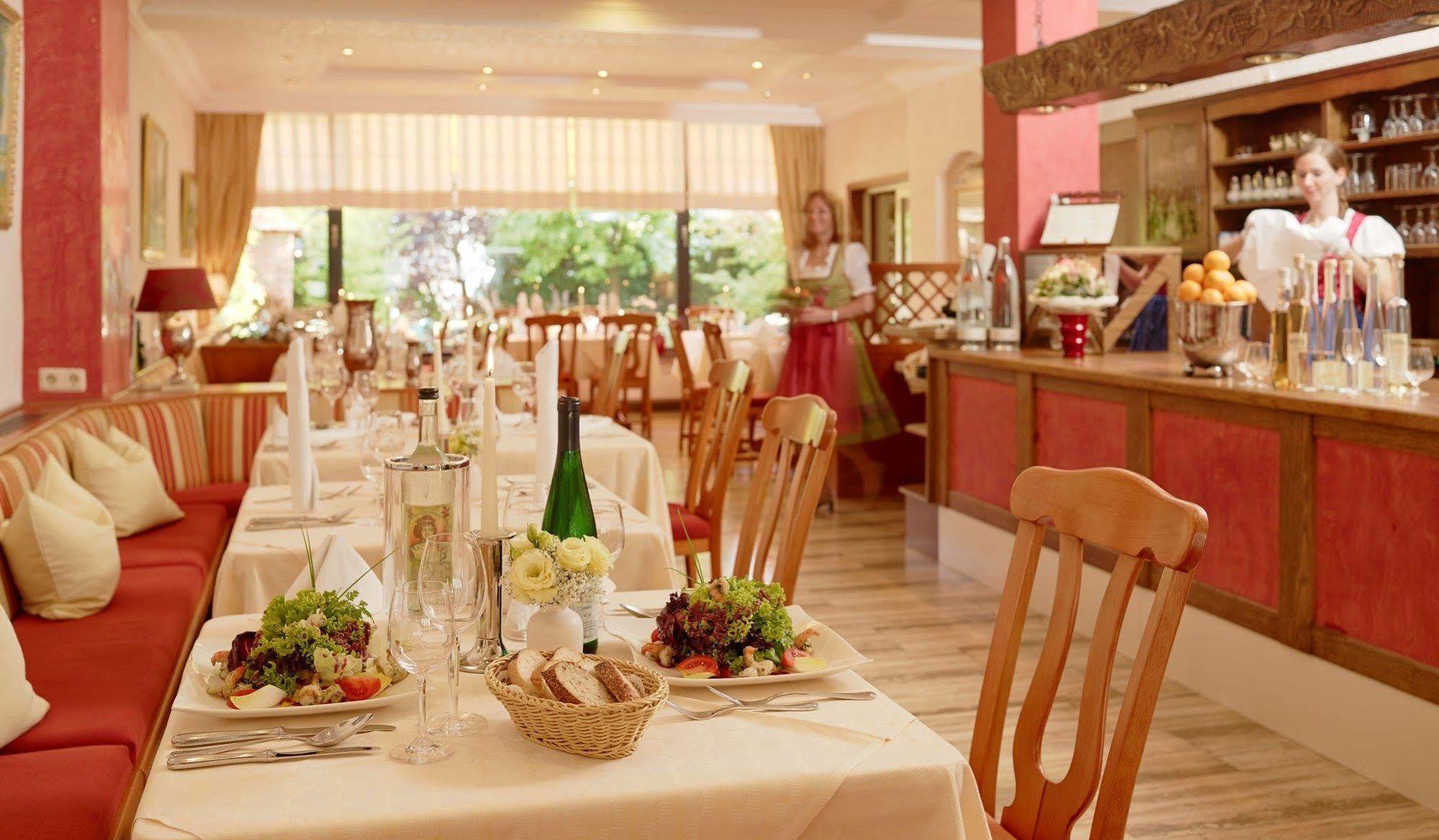 Ringhotel Boemers Mosel Landhotel Альф Екстер'єр фото